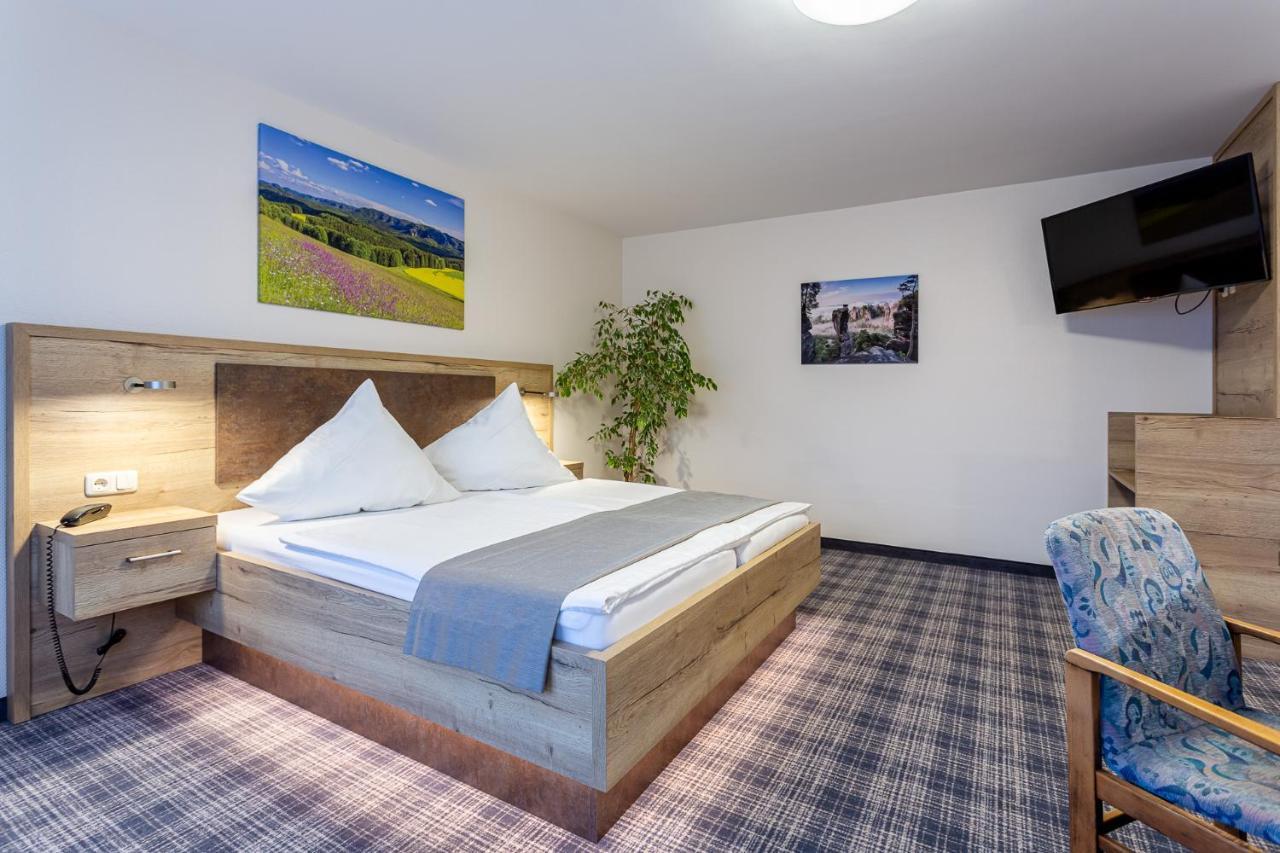 Hotel Zur Aussicht Hohnstein Exterior foto